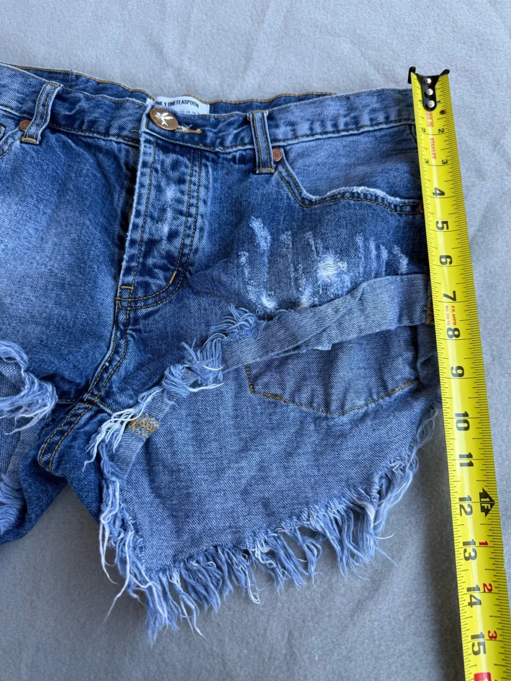 One Teaspoon Shorts Women's 28 Bandits Denim Twisted Hem Long Rise Distressed